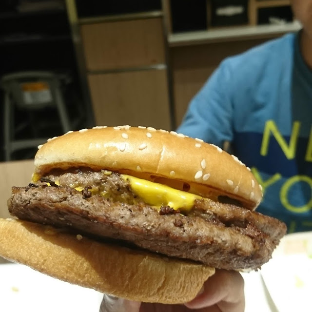 チーズバーガー