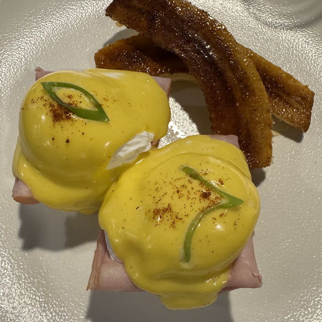 Eggs Benedict