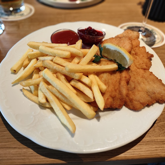 Ernas Schnitzel Mit Kartoffelsalat