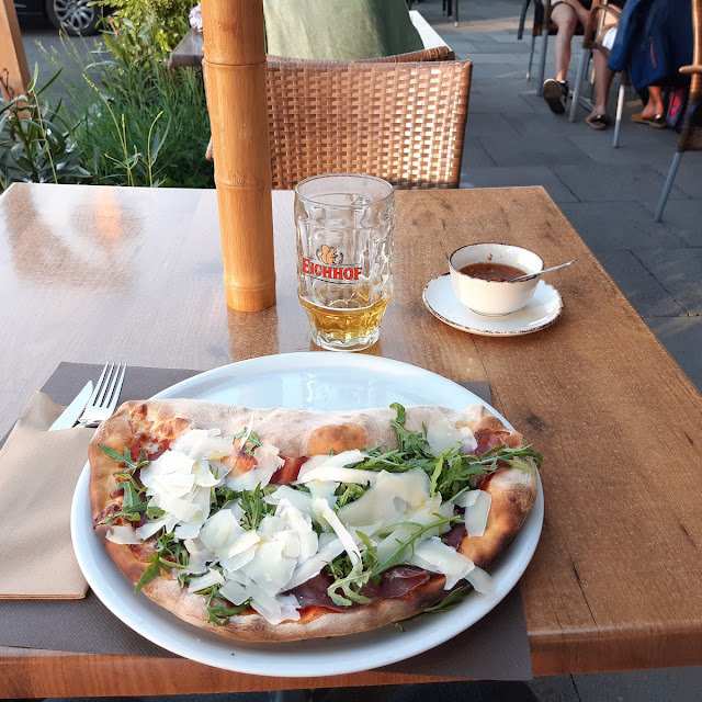 Pizza Mezza Luna Halbmond