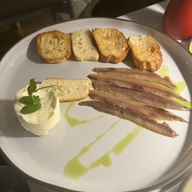 Pane Burro E Acciughe