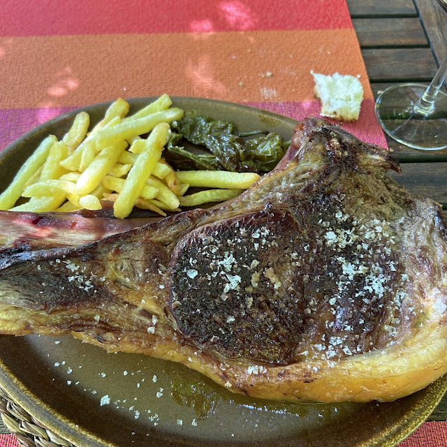 Chuletón Con Patatas