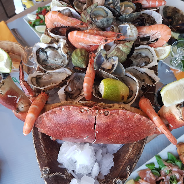 Plateaux de Fruits de Mer Sur Réservation