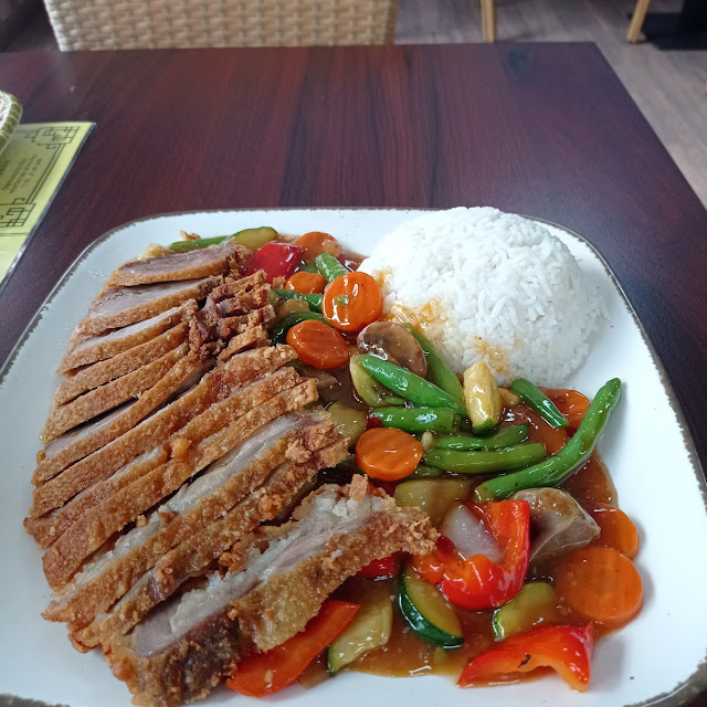 Knusprige Ente Mit Kung Pao Art- 64