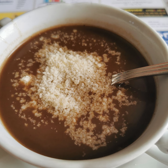 Hausgemachte Basler Mehlsuppe