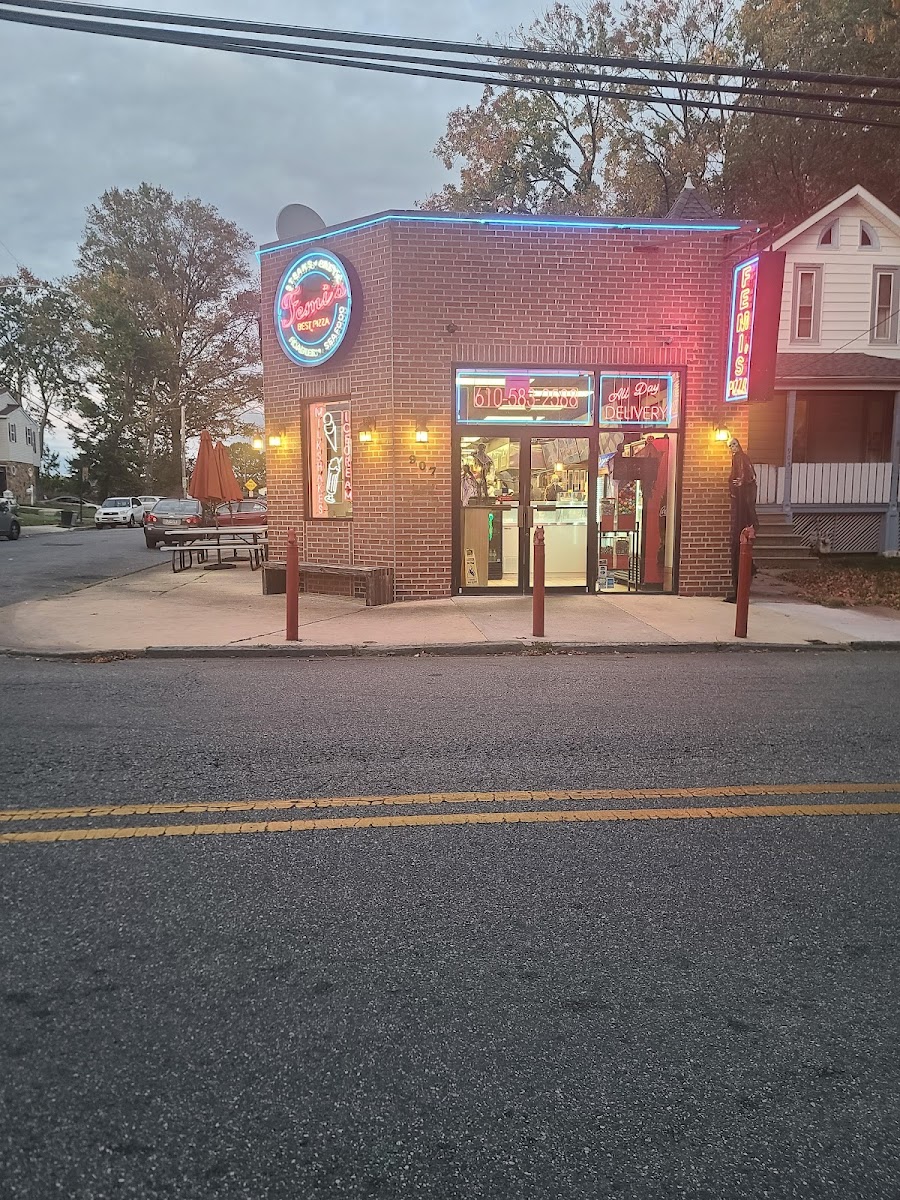 Femi's Pizza
