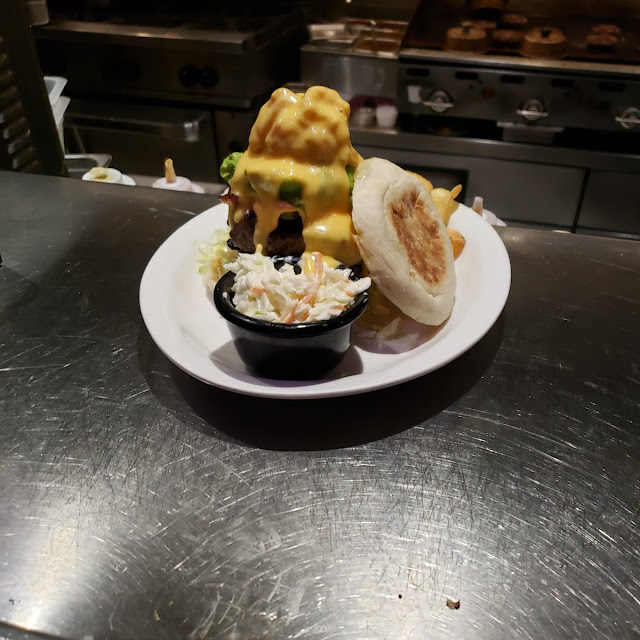 Killer Bee Burger Deluxe
