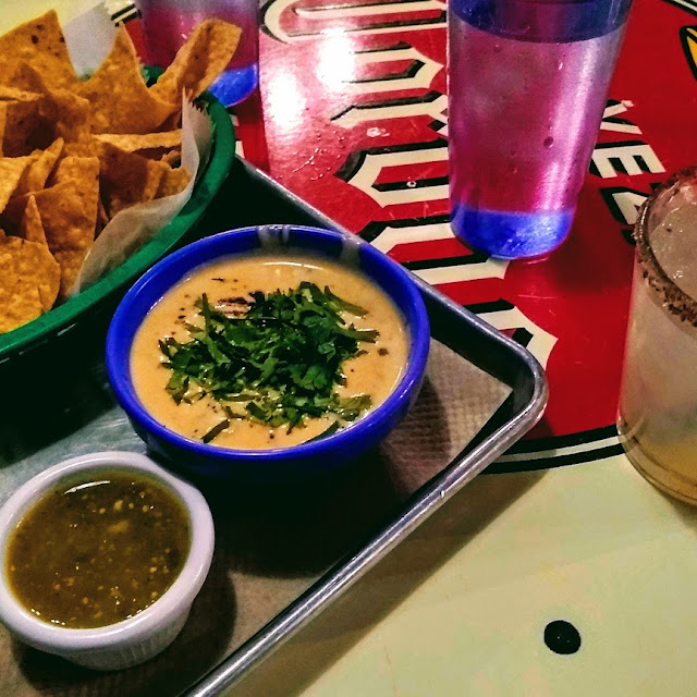 Chips & Queso & Salsa Veg