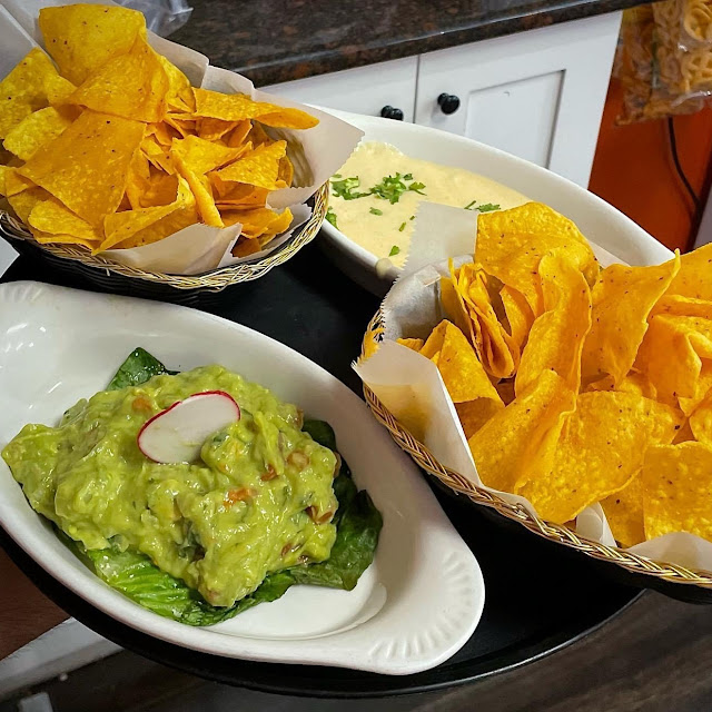 Chips & Guacamole
