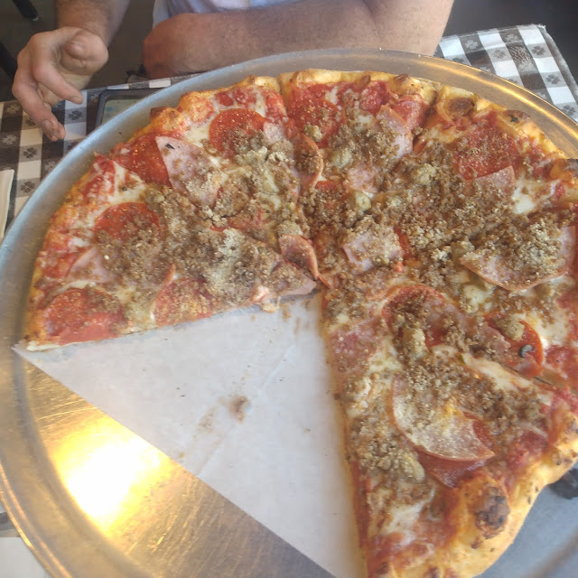Meatlovers Pizza