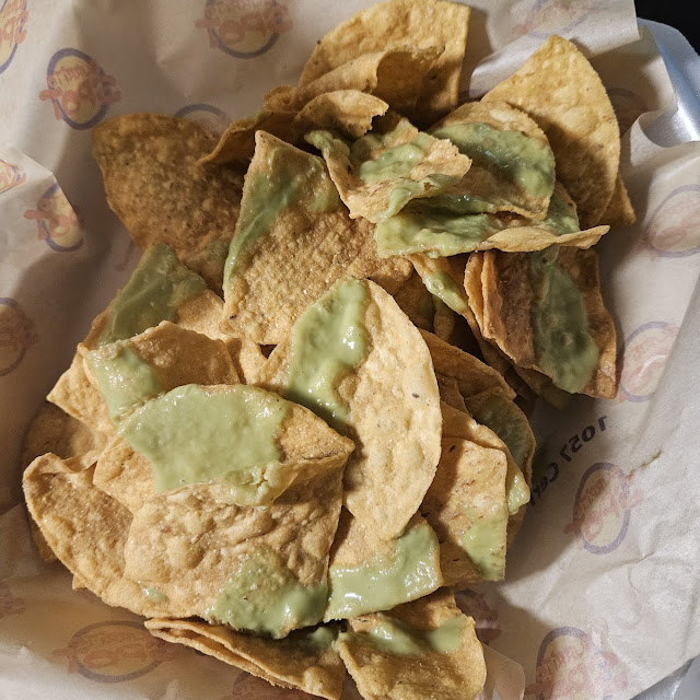 Chips & Guacamole