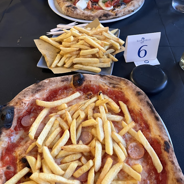 Americano Pizza Salami
