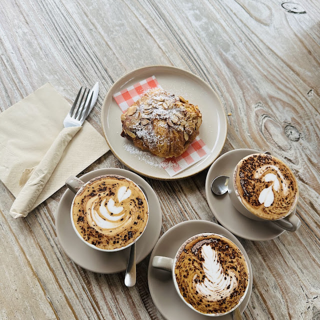 Almond Croissant