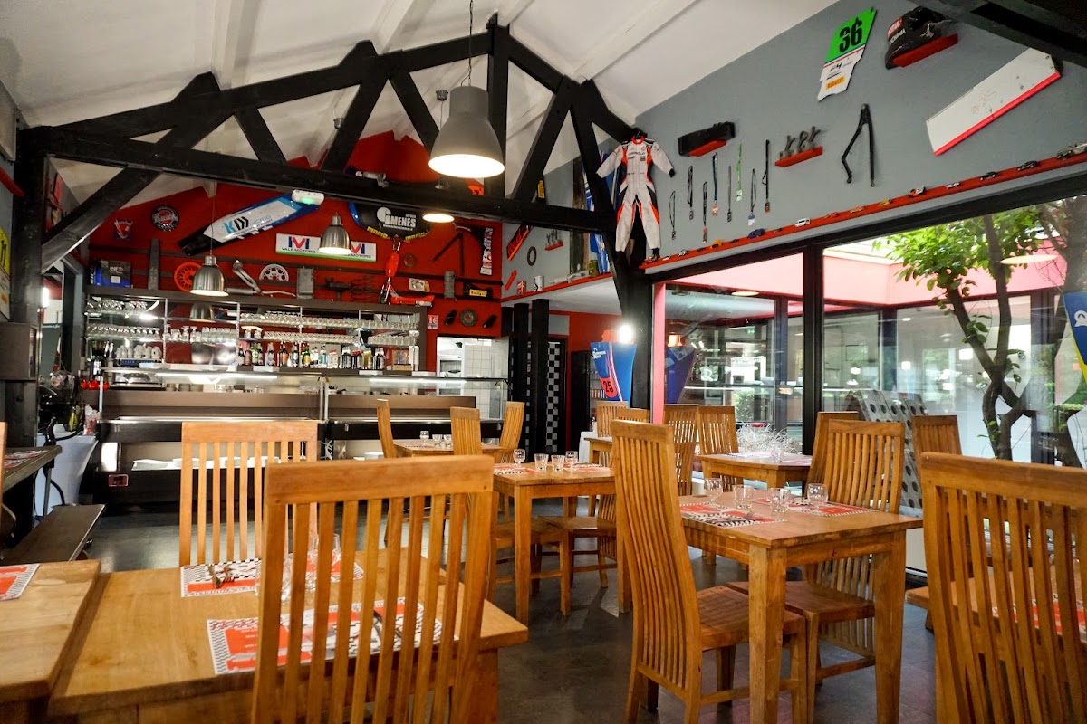 Le Pit'stop - Restaurant Buffet à Volonté
