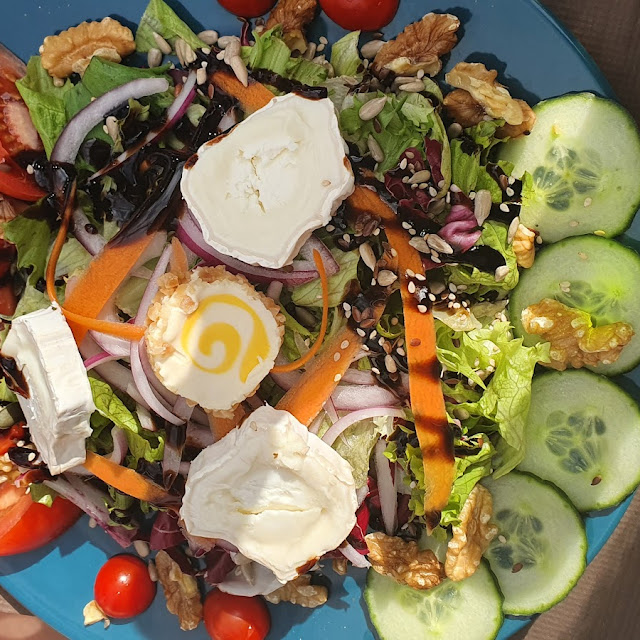 Ensalada de Queso de Cabra