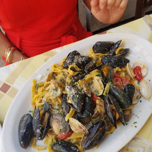 Fettuccini with Mussels and Clams