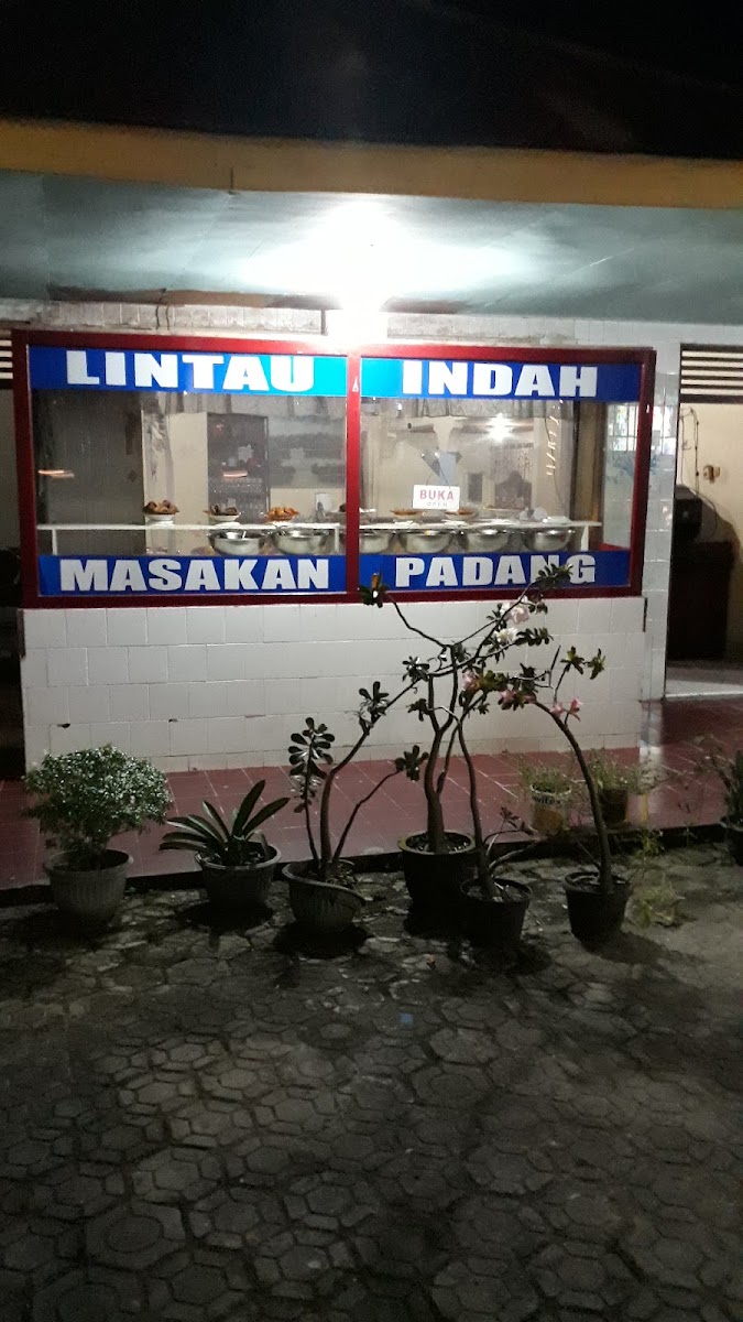 RUMAH MAKAN PADANG LINTAU INDAH