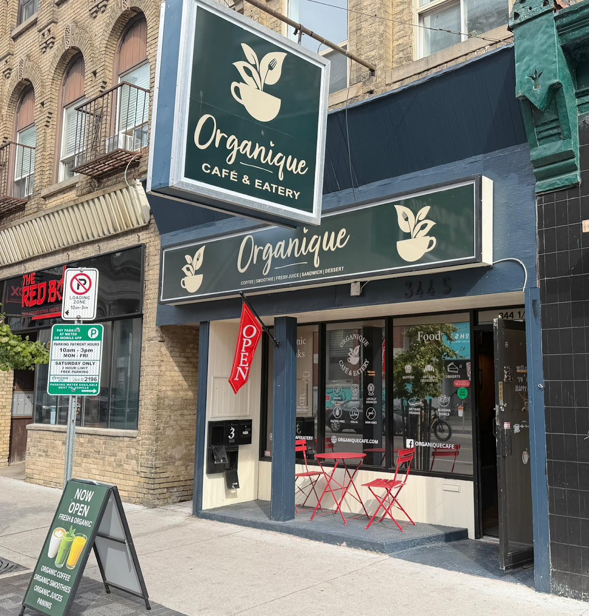 Organique Cafe & Eatery