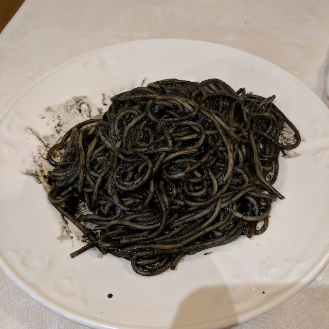 Spaghetti Al Nero Con Seppie