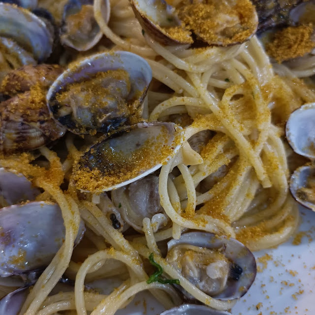 Spaghetti Alle Vongole E Bottarga