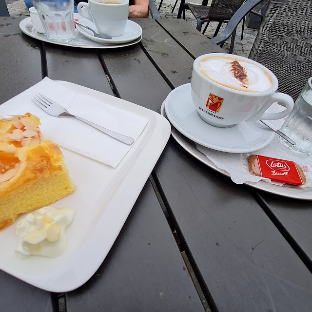 Coffee Mit Kuchen
