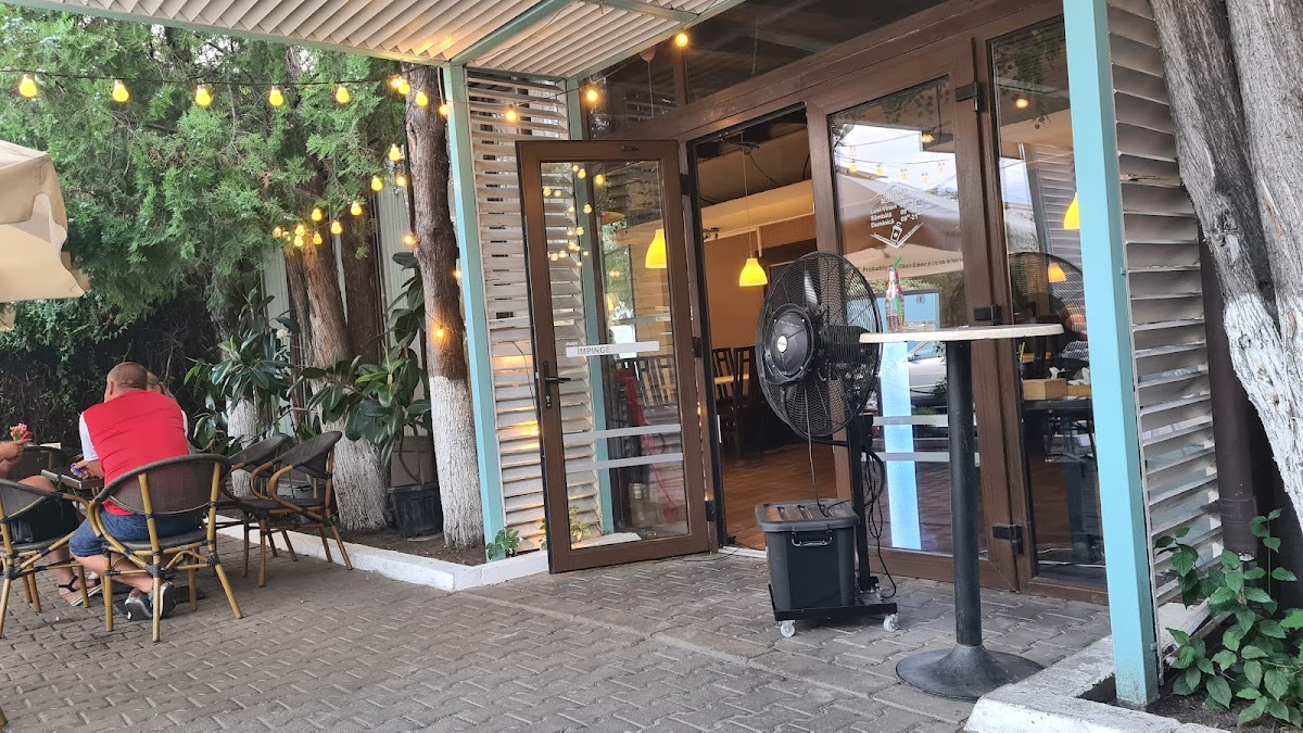 Bistro 1