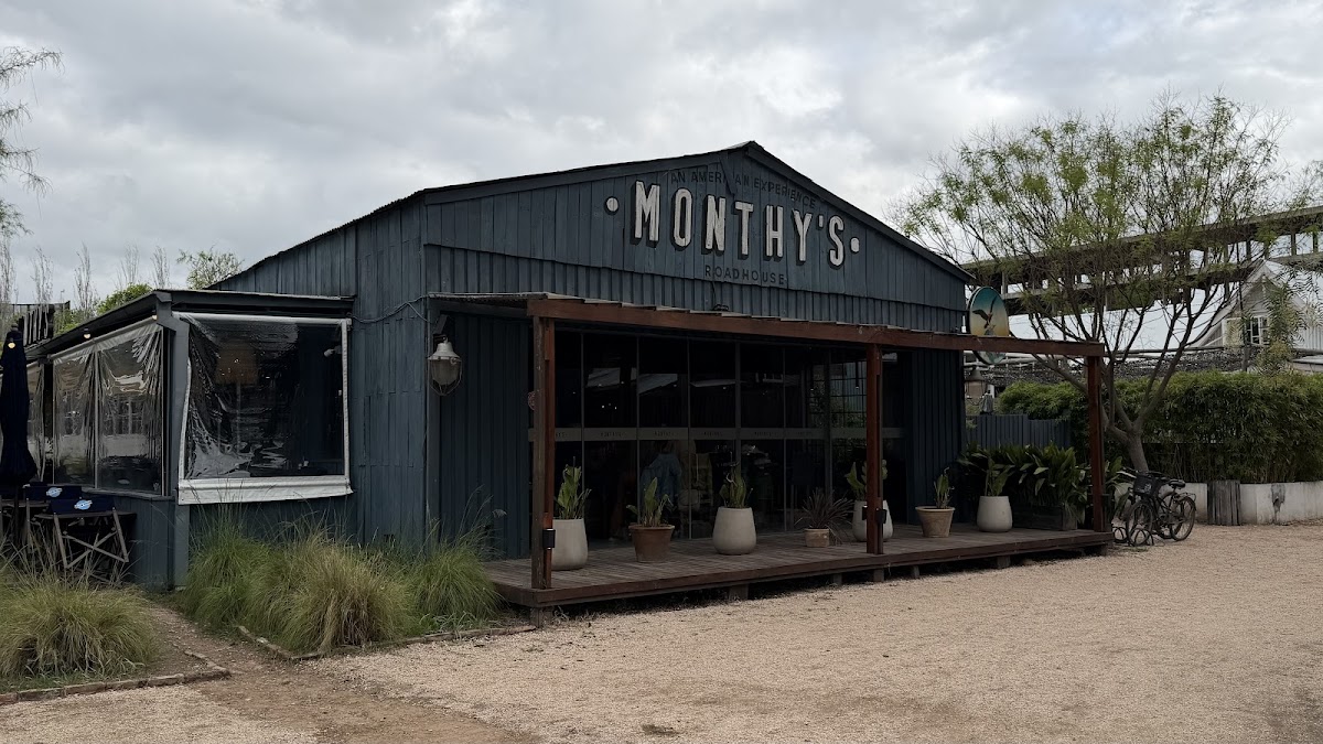 Monthys Roadhouse