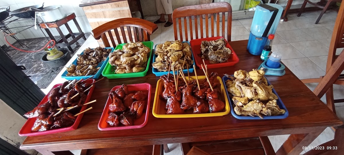 Ayam Goreng Bebek Goreng & Ayam Bakar ' Pak Wahyu 234'