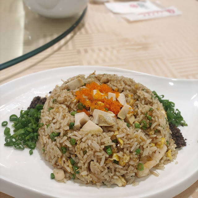 有錢佬炒飯 Fried Rice with Seafood