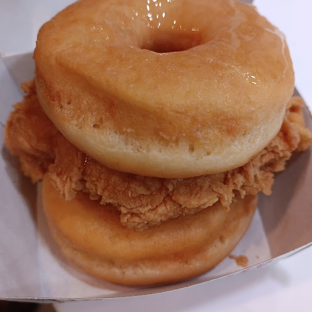 Doughnut Zinger Burger