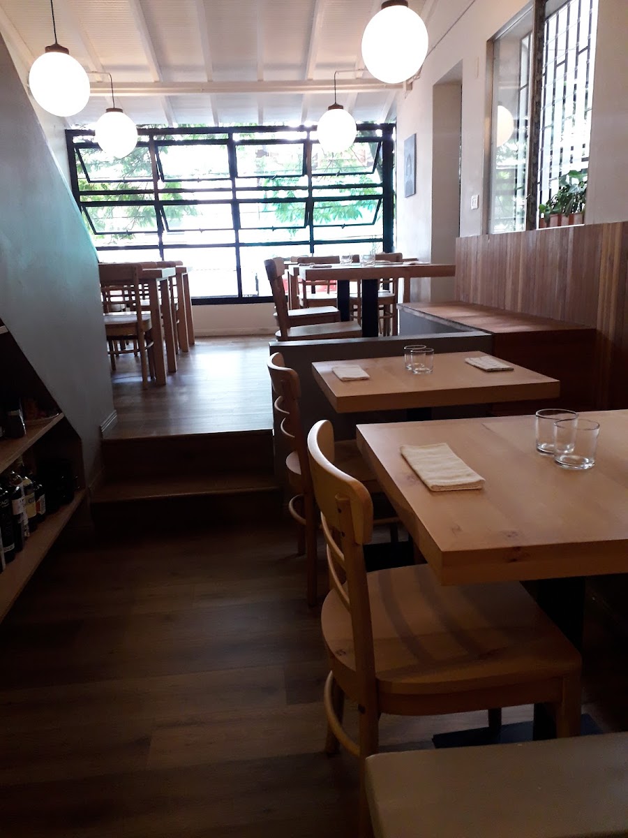 Sambombi Bistro Local