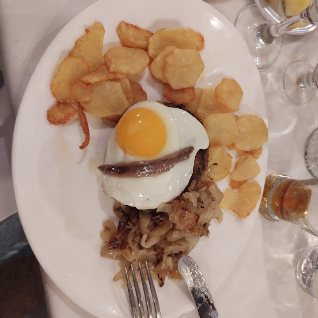 Bife Bismark Con Cebolla