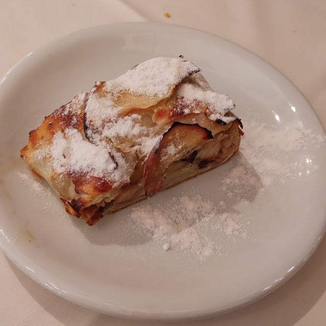 Strudel de Manzana Con Helado