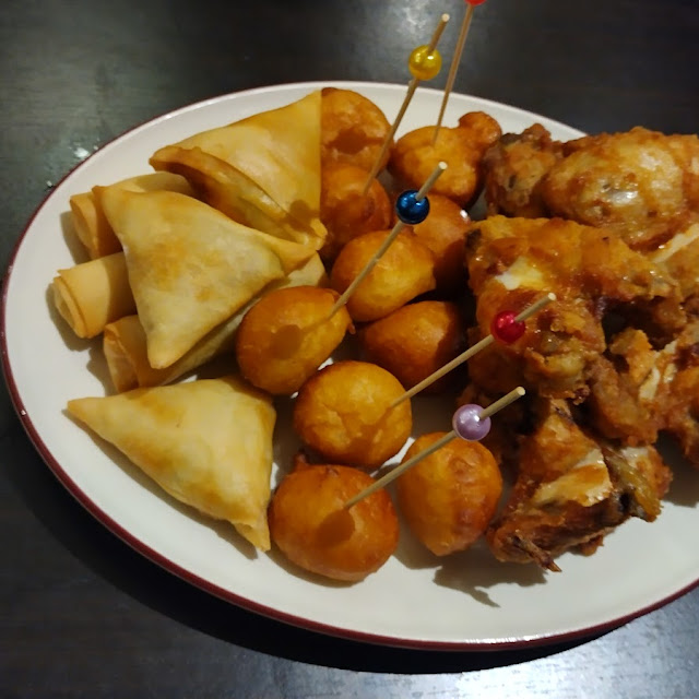 Samosas Spring Rolls Puff Puff Fried Chicken