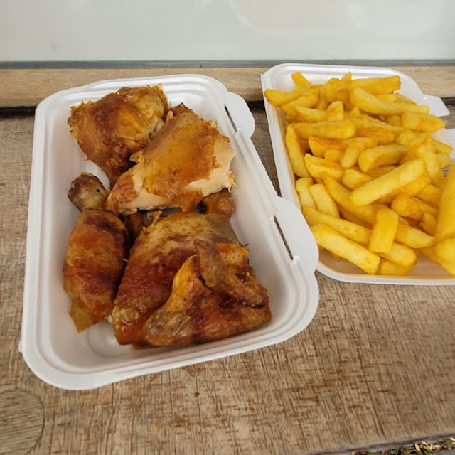 Backhähnchen Mit Pommes