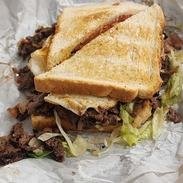 Juicey Steak Sandwhich