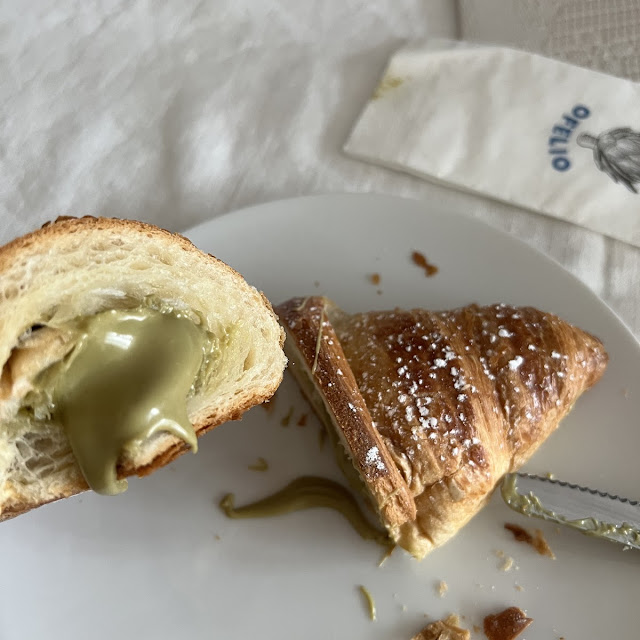 Pistachio Croissant