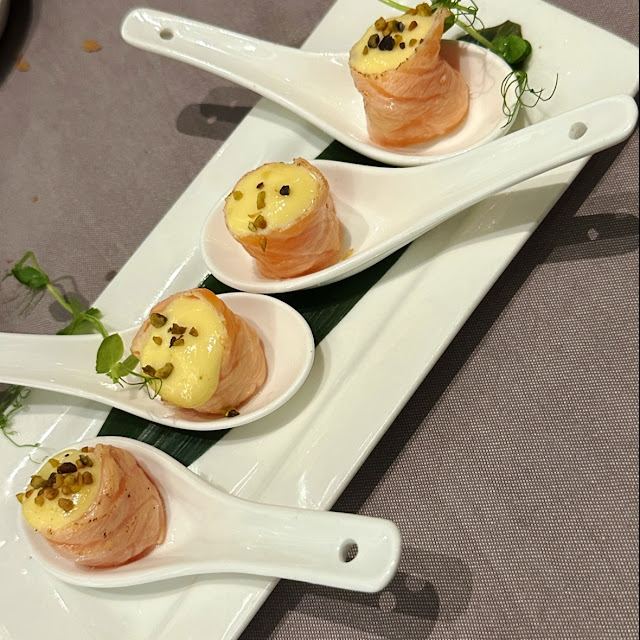 Gunkan Salmon Flambe E Gunkan Salmon Tartufo