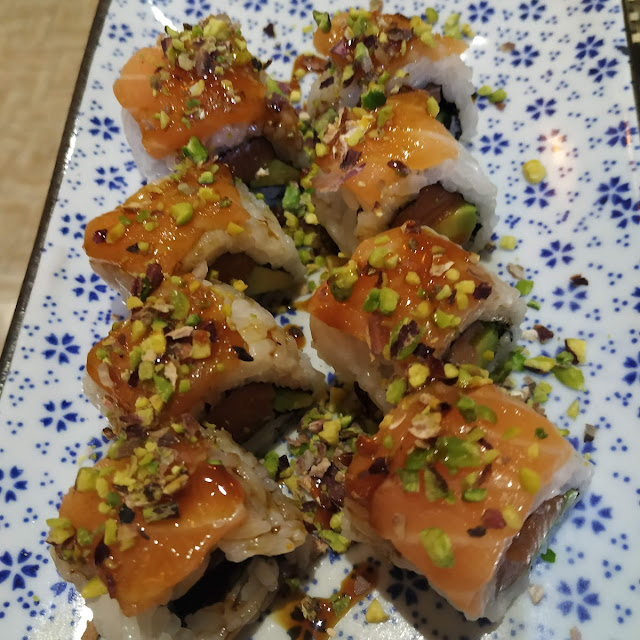 Uramaki Con Pistacchi