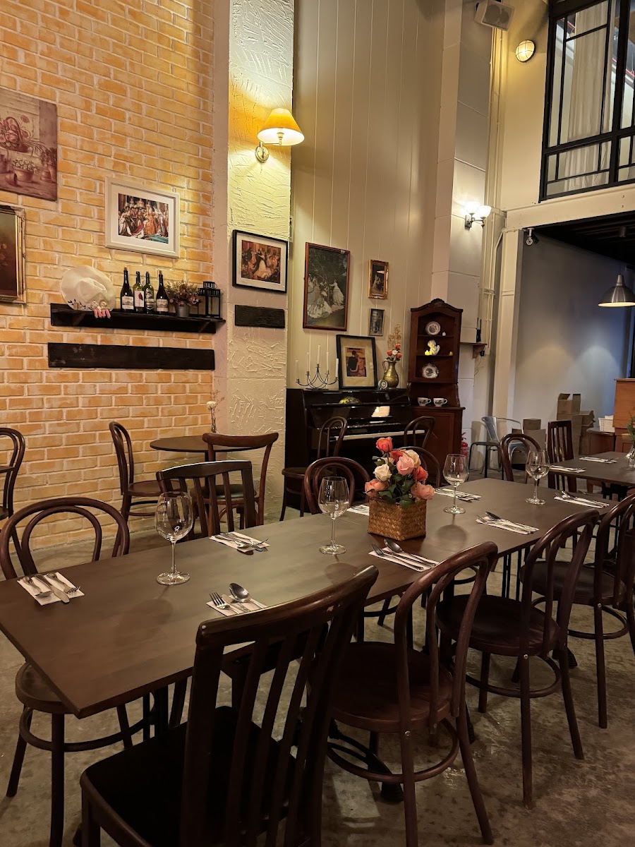 Le Coucou Restaurant