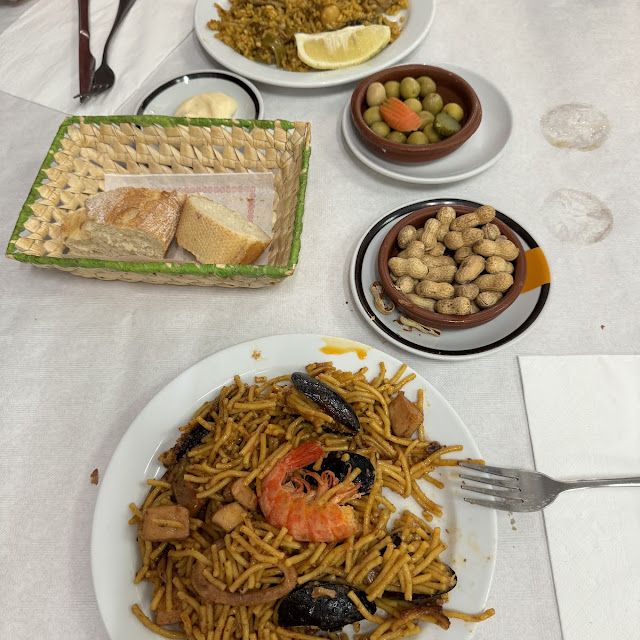 Koude Tomatensoep En Paella Ipv Rijst Met Pasta