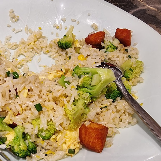 Nasi Goreng Salmon