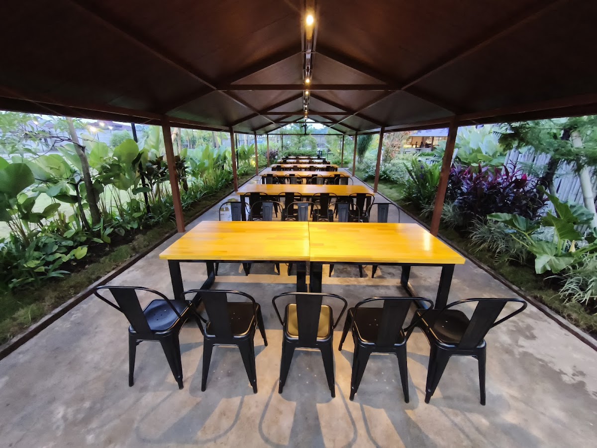Kayoe Eatery at the Backyard