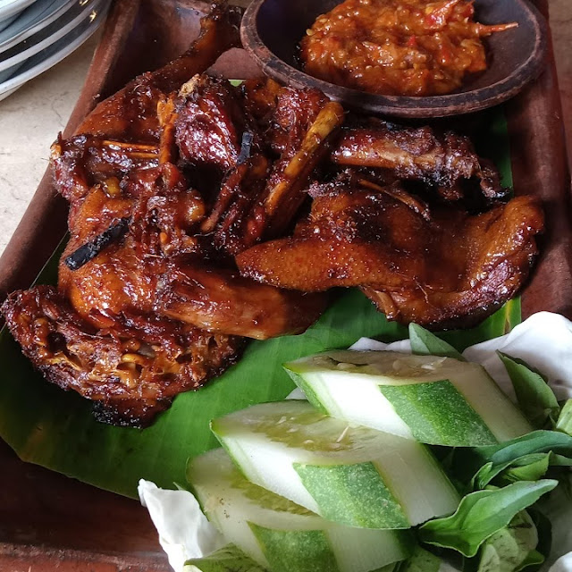 Bebek Goreng