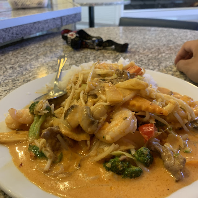 Gelbe Curry Mit Hähnchen Nummer 17