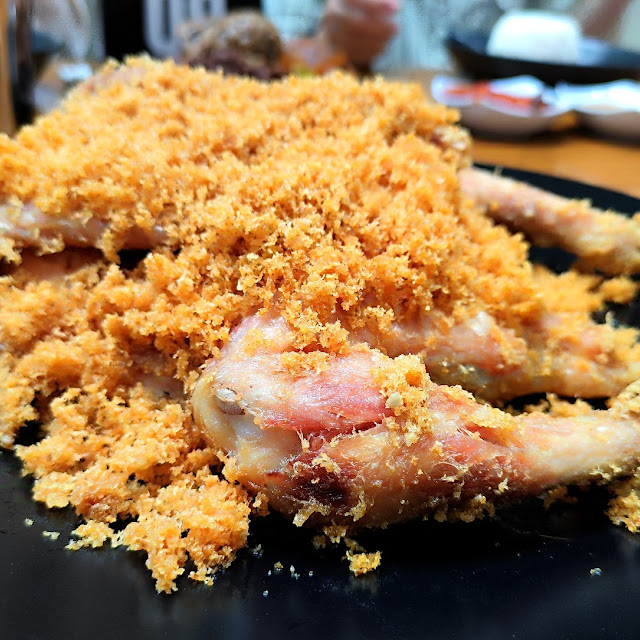 Ayam Goreng Utuh