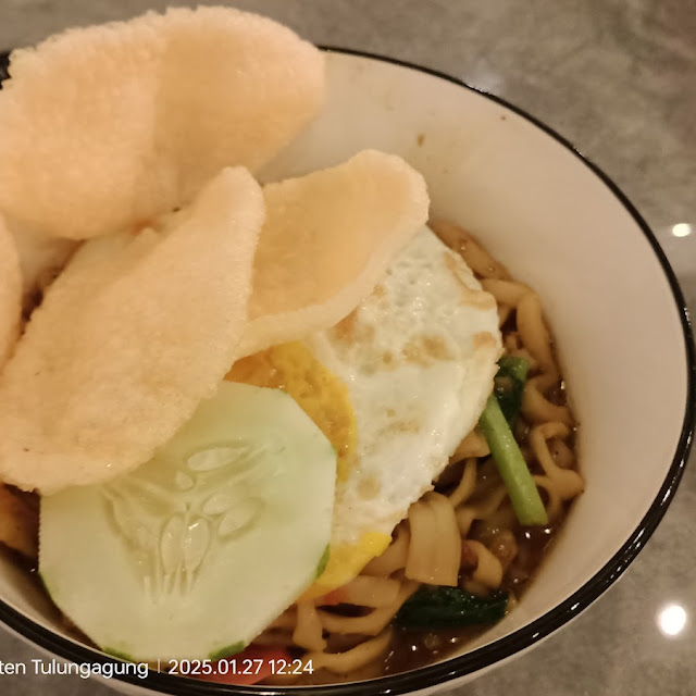 Mie Kuah Nyemek