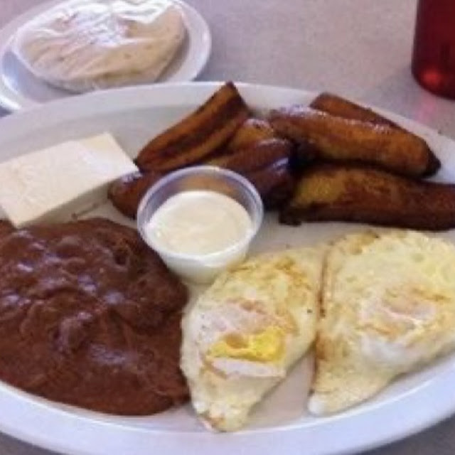 Desayuno Salvadoreño