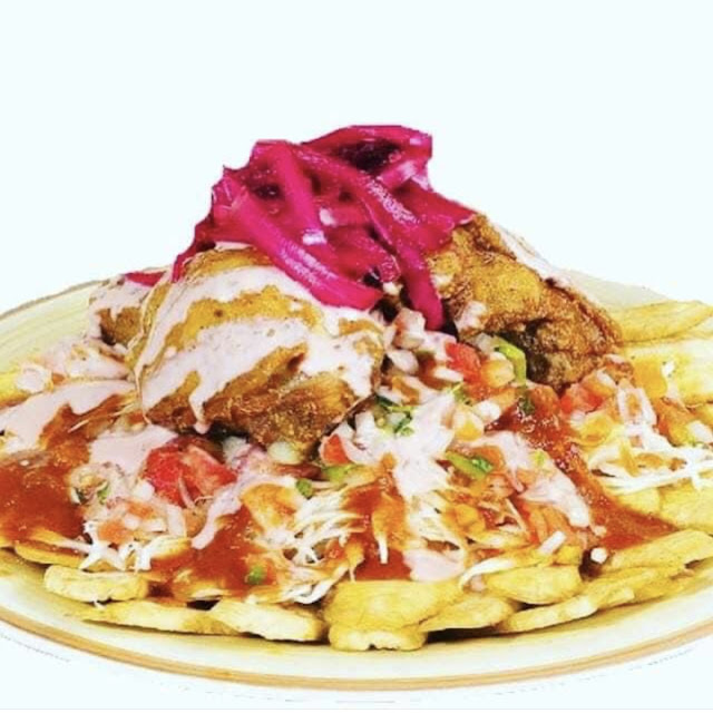 Pollo Con Tajadas