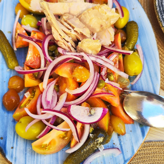 Ensalada Tomate Con Ventresca